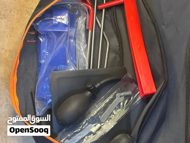 معدات تبطيل نوافذ السياره
