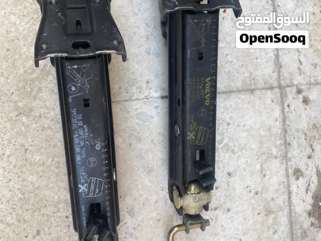 Volvo Original jack 2 number is Available