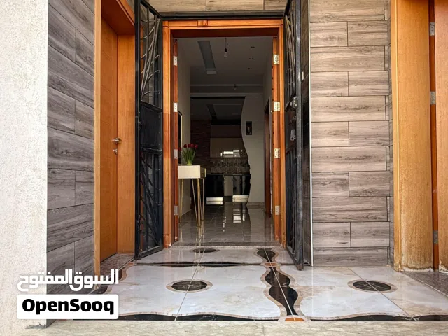 فيلا للبيع دورين قرب جامع الحمودات