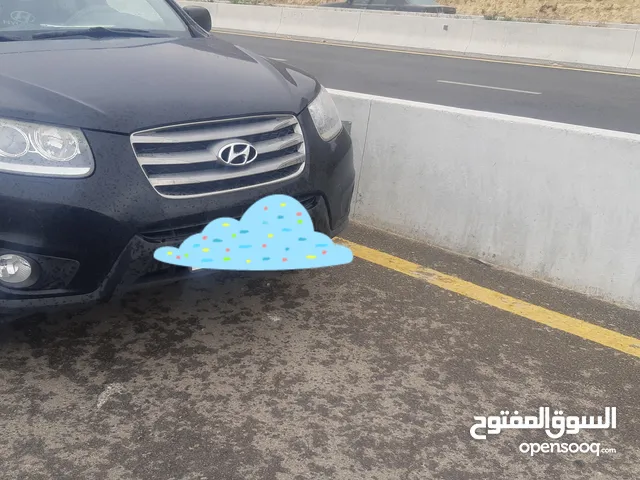 Hyundai Santa Fe 2012 in Tripoli