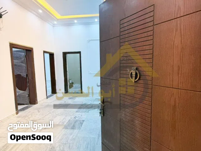 150 m2 3 Bedrooms Apartments for Rent in Basra Juninah