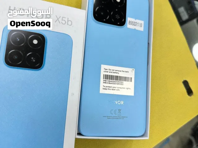HONOR X5B مستخدم بحالة الوكاله مع جميع الاغراد كفالة الشركه شغاله  لون ازرق 128G