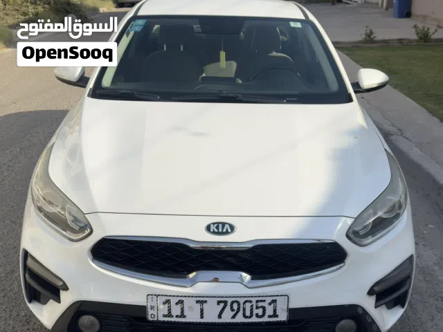 2019 كيا سيراتو Standard