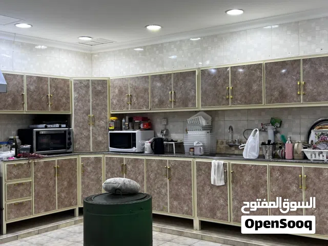 نشتري جميع انواع المطابخ الألمنيوم والستل المستعمله والسكراب