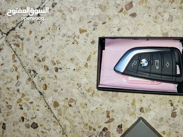 معدات سيارة bmw موديل 2023 سيارة كهربائية معدات حديثه