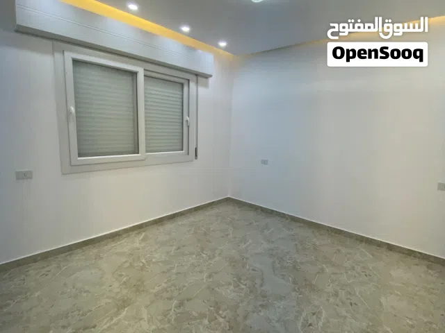 185 m2 3 Bedrooms Apartments for Rent in Tripoli Al-Serraj