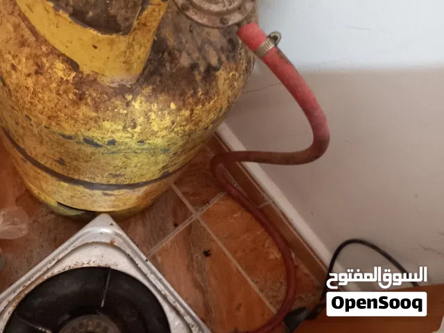 جرة غاز وغاز