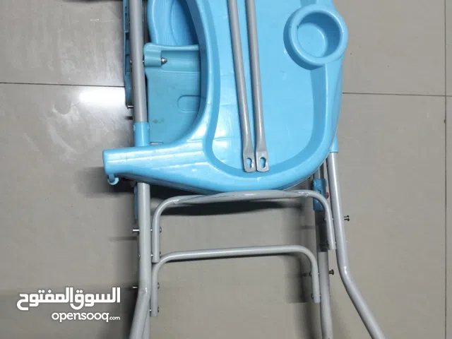 baby hight chair use only 1 months