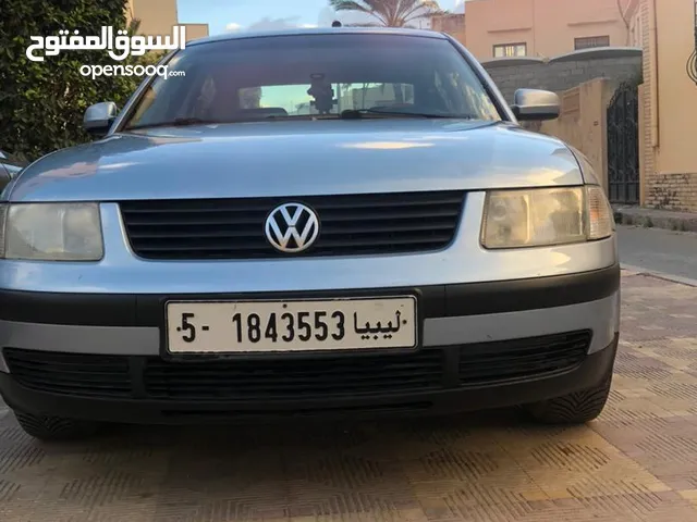 Volkswagen Passat 2000 in Tripoli