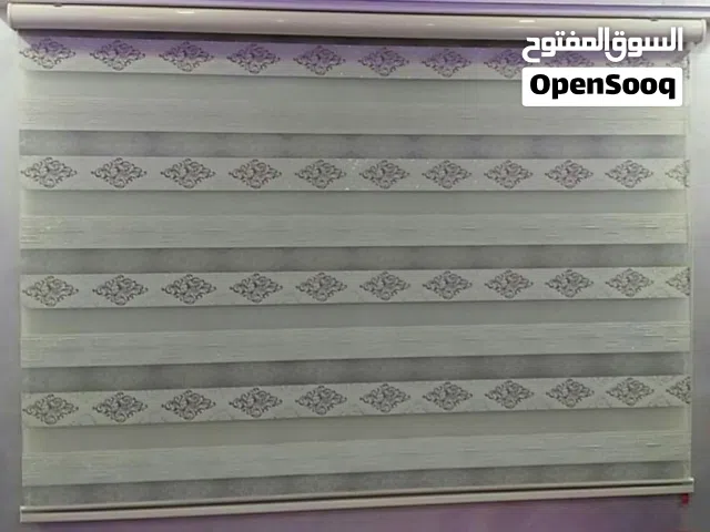 زيبرا لون ابيض ونهدي فاتح