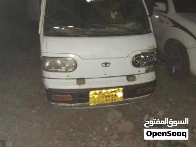 2010 هيونداي جيتز Standard