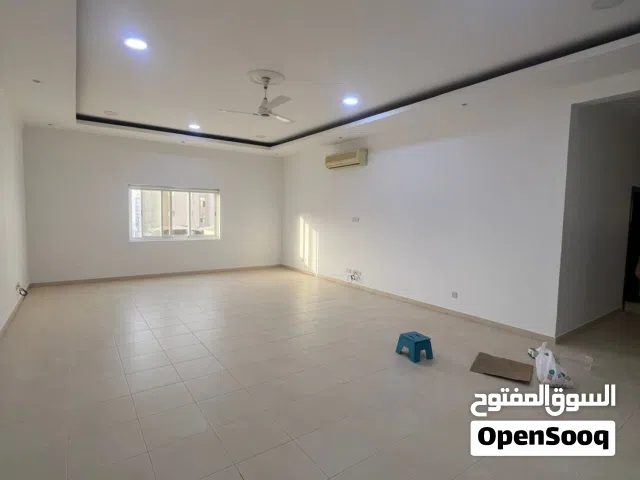 100 m2 3 Bedrooms Apartments for Rent in Central Governorate Tubli