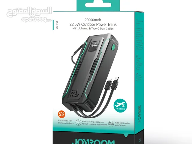 باور بانك جويروم JOYROOM JR-L017 – شحن فائق السرعة مع كابلات مدمجة وضوء طوارئ SOS