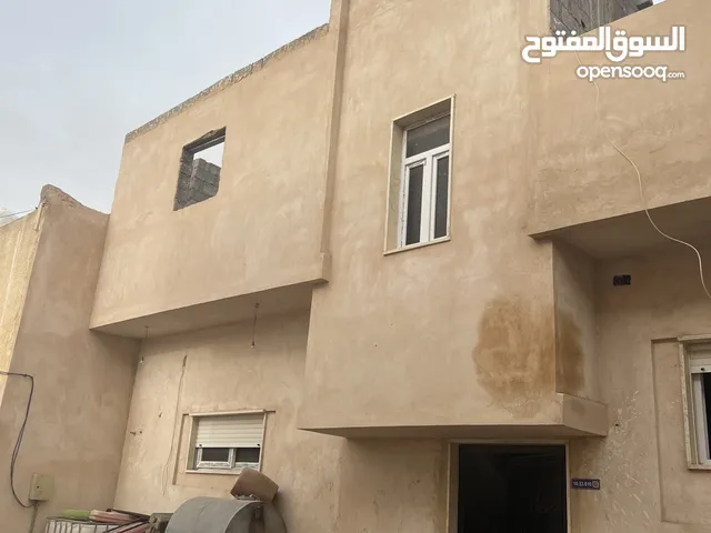 170 m2 3 Bedrooms Townhouse for Sale in Tripoli Al-Nofliyen