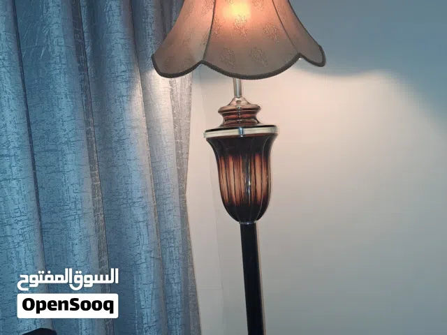 تيبل لامب ارضي للبيع بحالة الوكالة كريستال اصلي