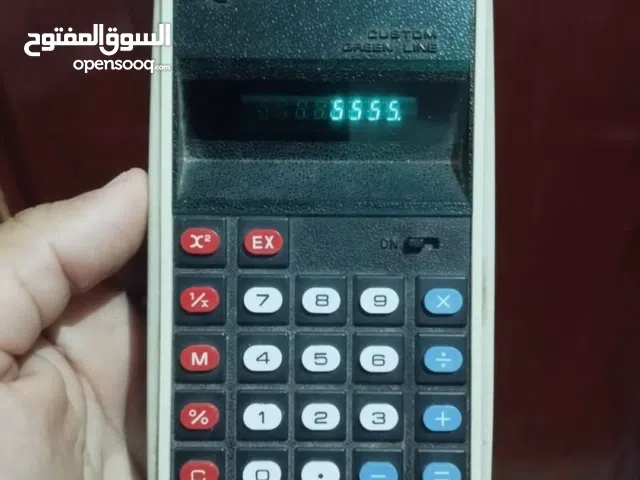 ألة حاسبة صنع اليابان تاريخ 1975