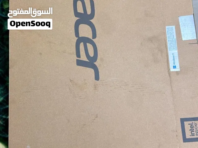 لاب توب ايسر اسبير 3 لم يستخدم خالي تماما من اي خدوش او عيوب معه الشاحن والعلبه