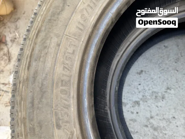 للبيع ايطارات مستعمله مقاس 17.5 الايطار الواحد ب 5 ريال