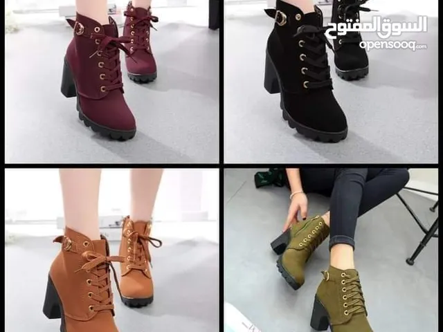 Women Stylish boots
