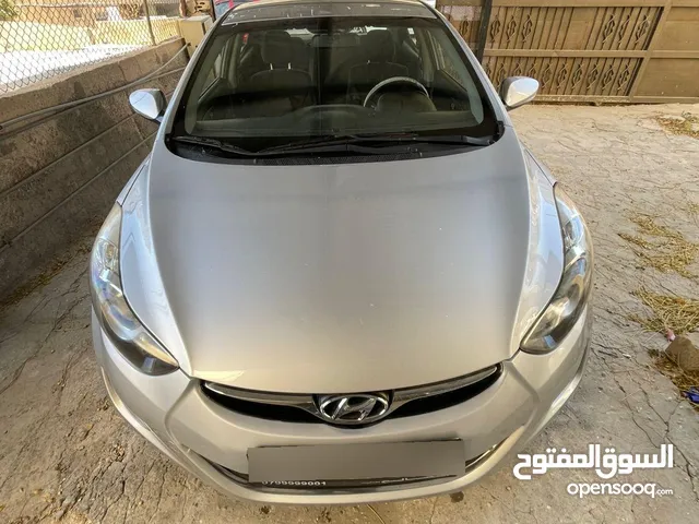 Used Hyundai Avante in Amman