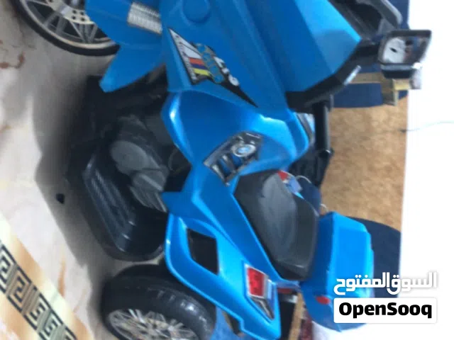 دراجة اطفال كهرباء بحاجة الا بطارية فقط لا غير كلشي شغال الموقع المفرق الزعتري