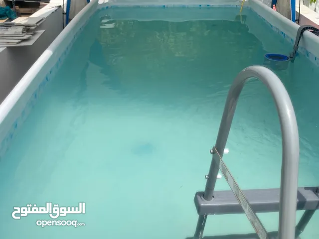 حوض سباحه خارجي جميل جدا