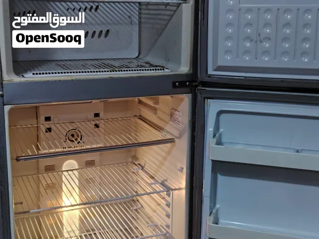 ثلاجة شغالة مية بل مية تبريد مخار بحال الوكالة