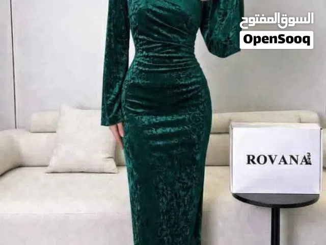 يوجد جميع القياسات باقي التفاصيل والسعر ف الوصف
