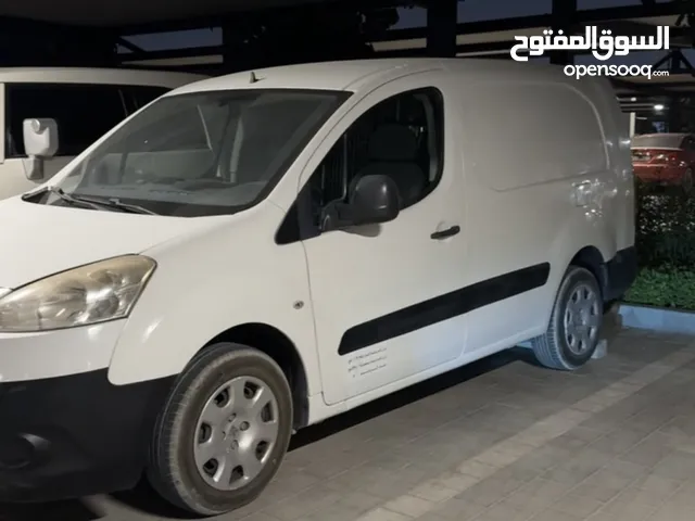 Used Peugeot Partner in Sharjah