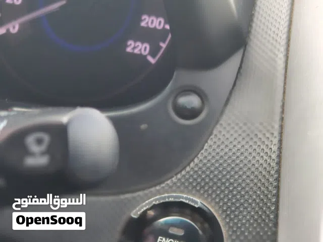 2012 هيونداي اكسنت GLS