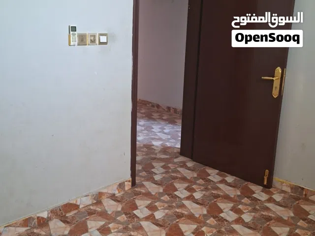 شقق ارضي للايجار 110ريال فقط في العامرات المحج