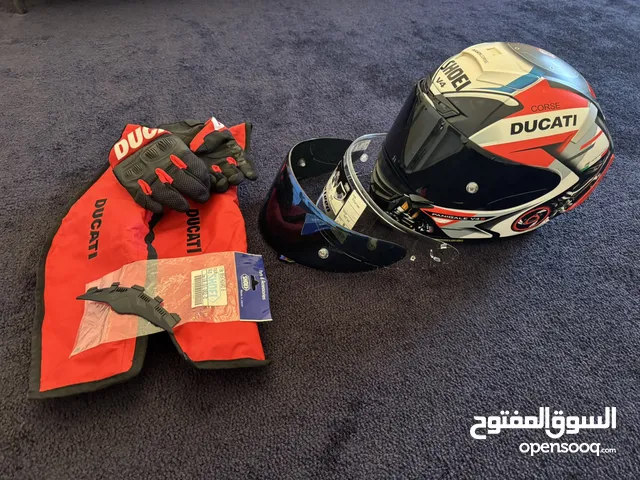 for sale Ducati helmet (SHOEI) original brand with gloves