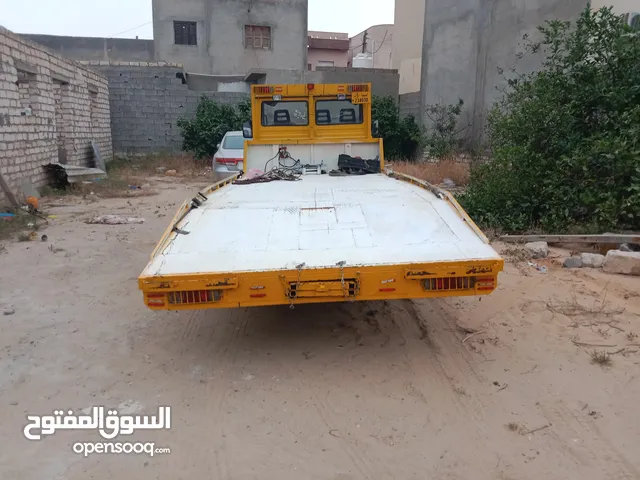 السياره فى حاله جيده