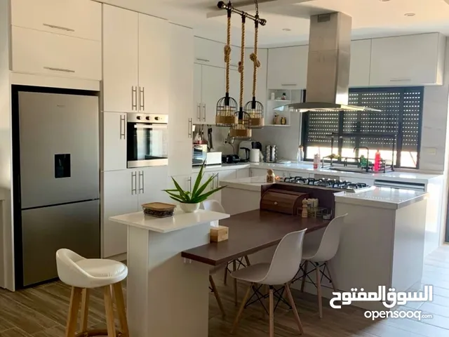 209 m2 3 Bedrooms Apartments for Sale in Amman Al Bnayyat