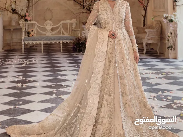 Original branded designers Party/wedding dresses @ high discounts