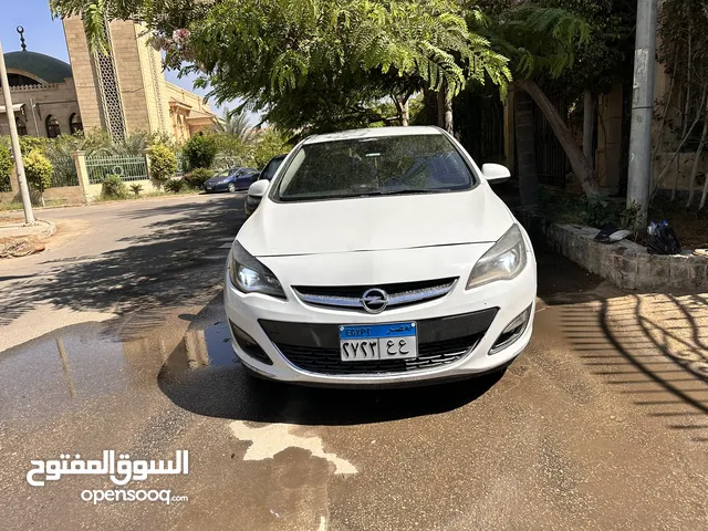 Opel Astra 2017 in Cairo