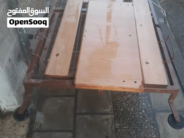 تخت طبي منويل