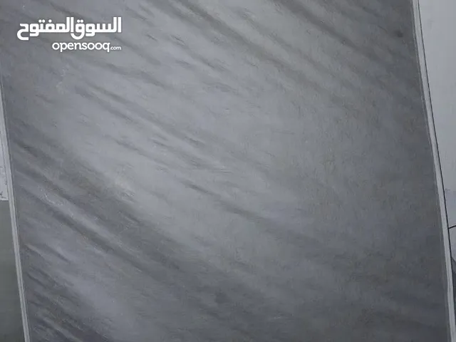 تخت مجوز كوين سايز تفصيل قبل 3 سنوات للبيع ب 30 دينار ، بوكس متين مع فرشة زمبركية