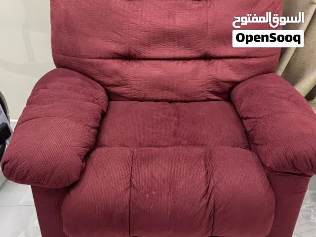 كرسي استرخاء هزاز شبه جديد استعمال قليل جدا