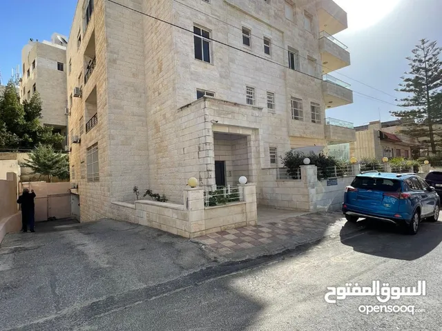 311m2 3 Bedrooms Apartments for Sale in Amman Um Uthaiena