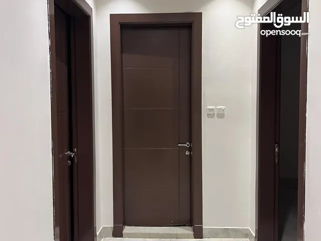 شقة لاايجار السنوي 20000 الرياض حي العارض