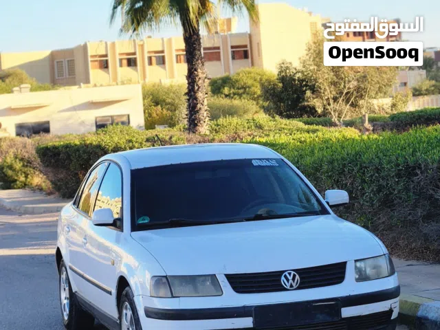 Used Volkswagen Passat in Al Khums