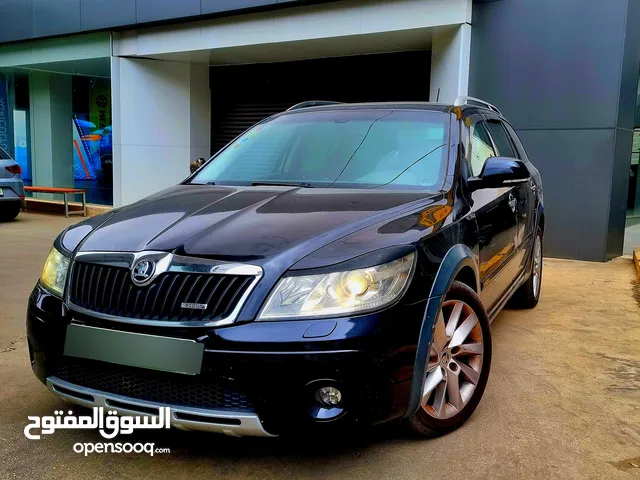 سكودا اوكتافيا رمش تحويل كامل اصلي الى (SCOUT) طقم كامل مستورد مختم بختم شركة Vw skoda