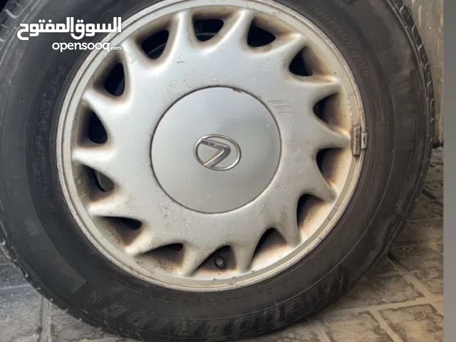 للبيع خمس رنقات لكزس بحاله ممتازه