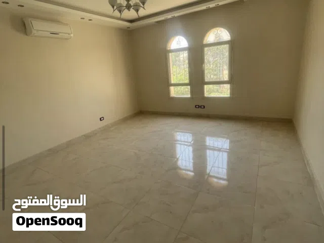 303 m2 5 Bedrooms Villa for Rent in Giza Sheikh Zayed
