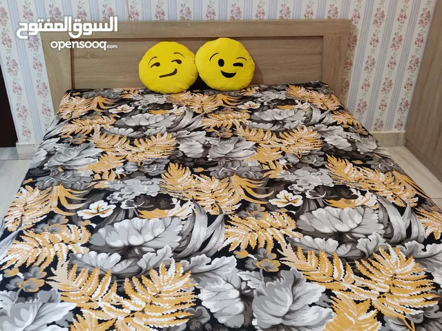 BEDSET VERY GOOD CONDITION