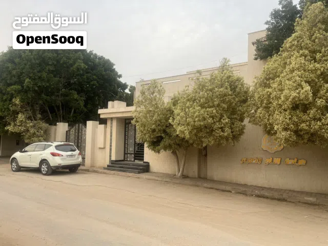 فيلا في السياحية للإيجار