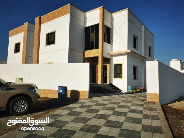 244 m2 4 Bedrooms Villa for Sale in Muscat Amerat