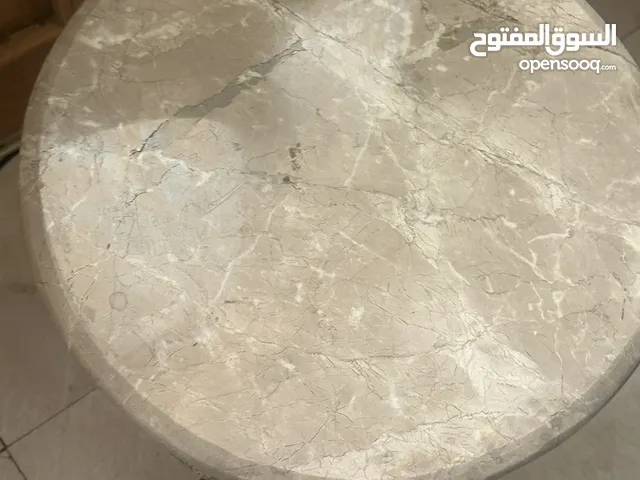 طاولات للصالة و غرف الجلوس رخام مستعمل