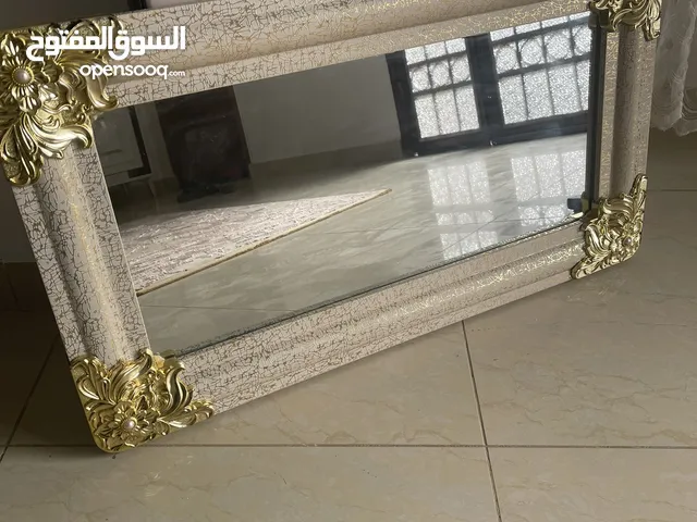 مجموعة اتات جودة ممتازة للبيع متكونة من مراية ، عدد 2 كاترو ، بوكس مفاتيح كهرباء سوق الجمعة